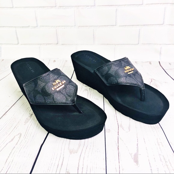 coach janice flip flops